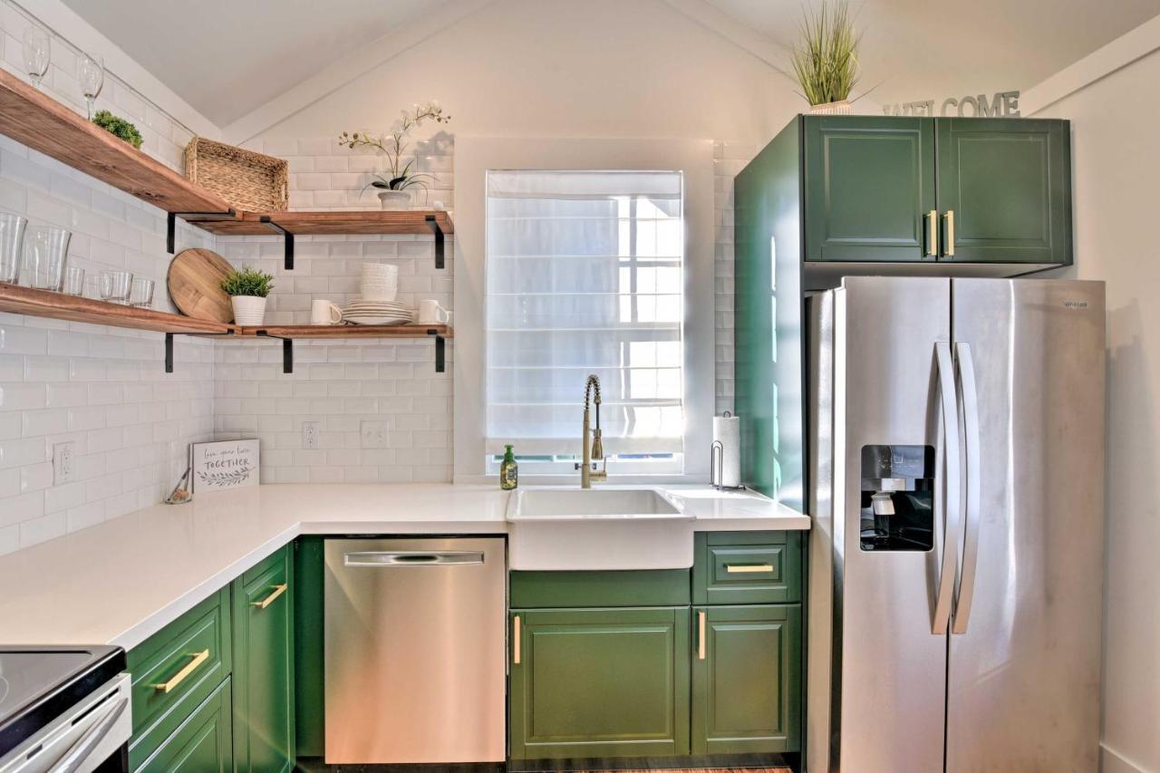 Bright Modern Cottage By Beaches, Dining,&Parks Galveston Exterior foto